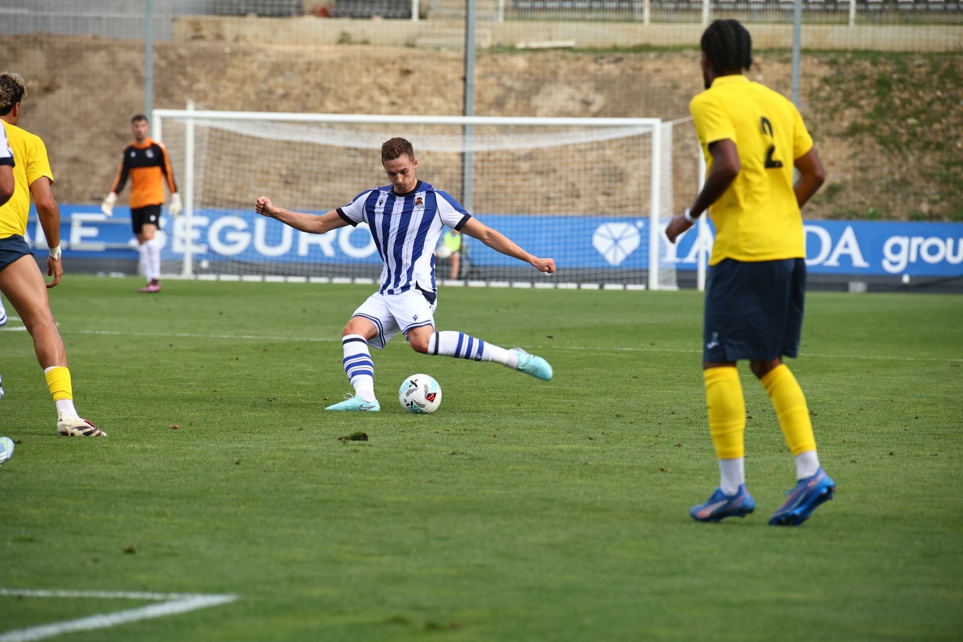 Victoria de la Real en el primer partido de pretemporada