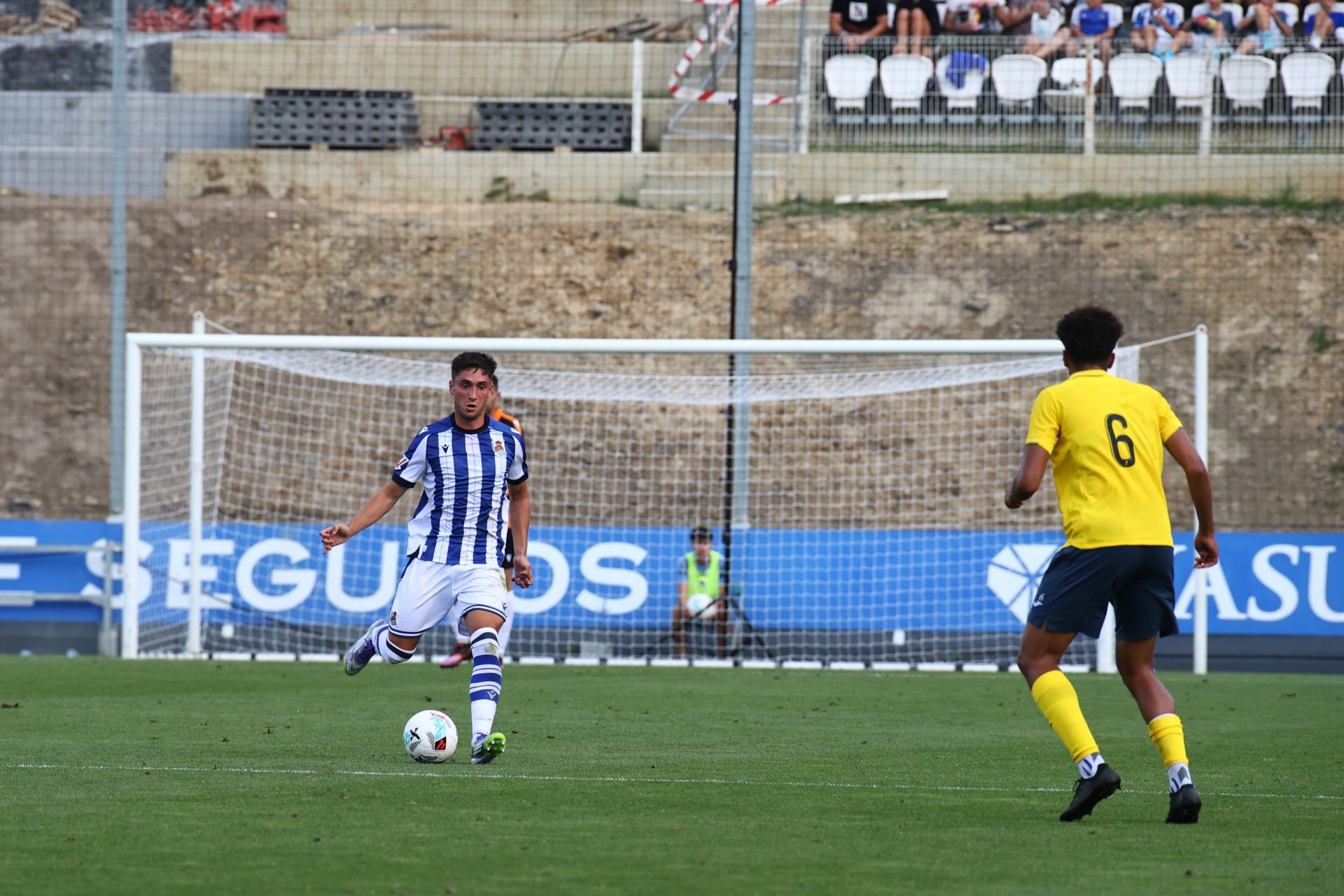 Victoria de la Real en el primer partido de pretemporada