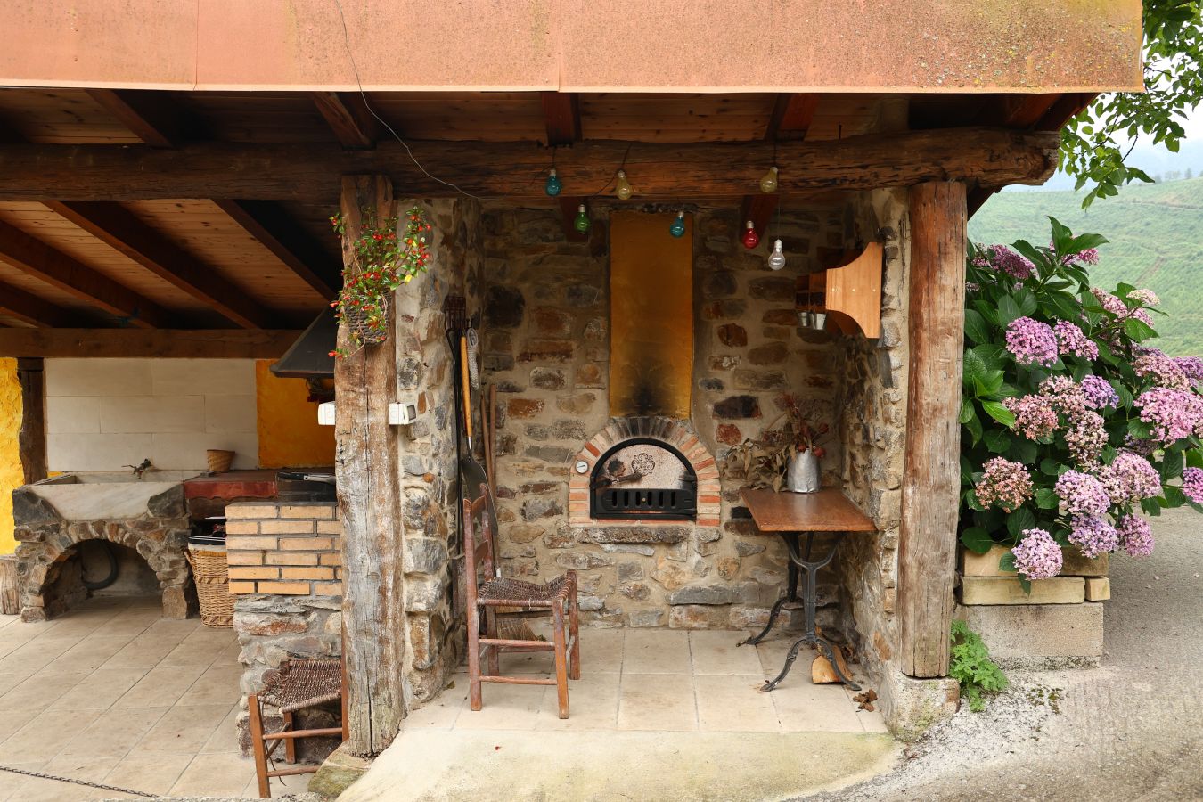 «La casa era una ruina, pero la renovamos con nuestras propias manos»
