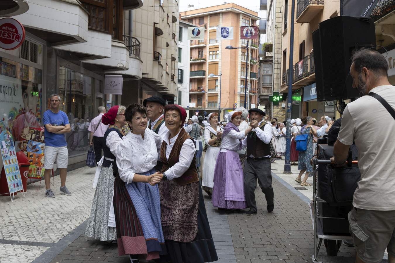 Errenteria calienta motores con Erromeria Eguna