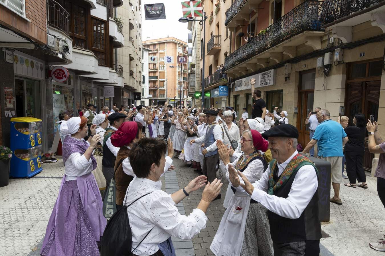 Errenteria calienta motores con Erromeria Eguna