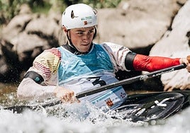 El irundarra Oier Díaz, última perla que ha dado la sección de aguas bravas de Santiagotarrak-ZAISA, es más de canoa pero también compite en kayak.