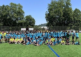 El club ha consolidado en los últimos años el campus de verano que ha reunido a 230 niños y niñas.