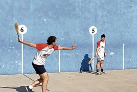 Está edición acoge a 35 parejas que competirán por el trofeo ganador.