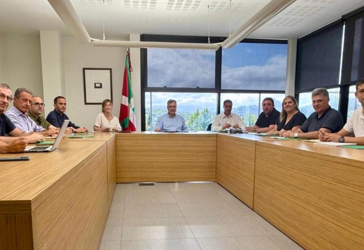 Reunión del EBB de este lunes en Donostia presidida por Aitor Esteban.