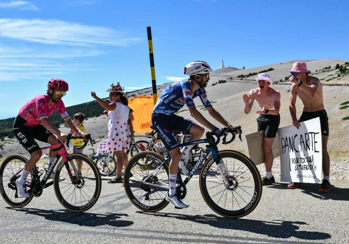 Healy y Paret-Peintre, en la ascensión al Mont Ventoux.