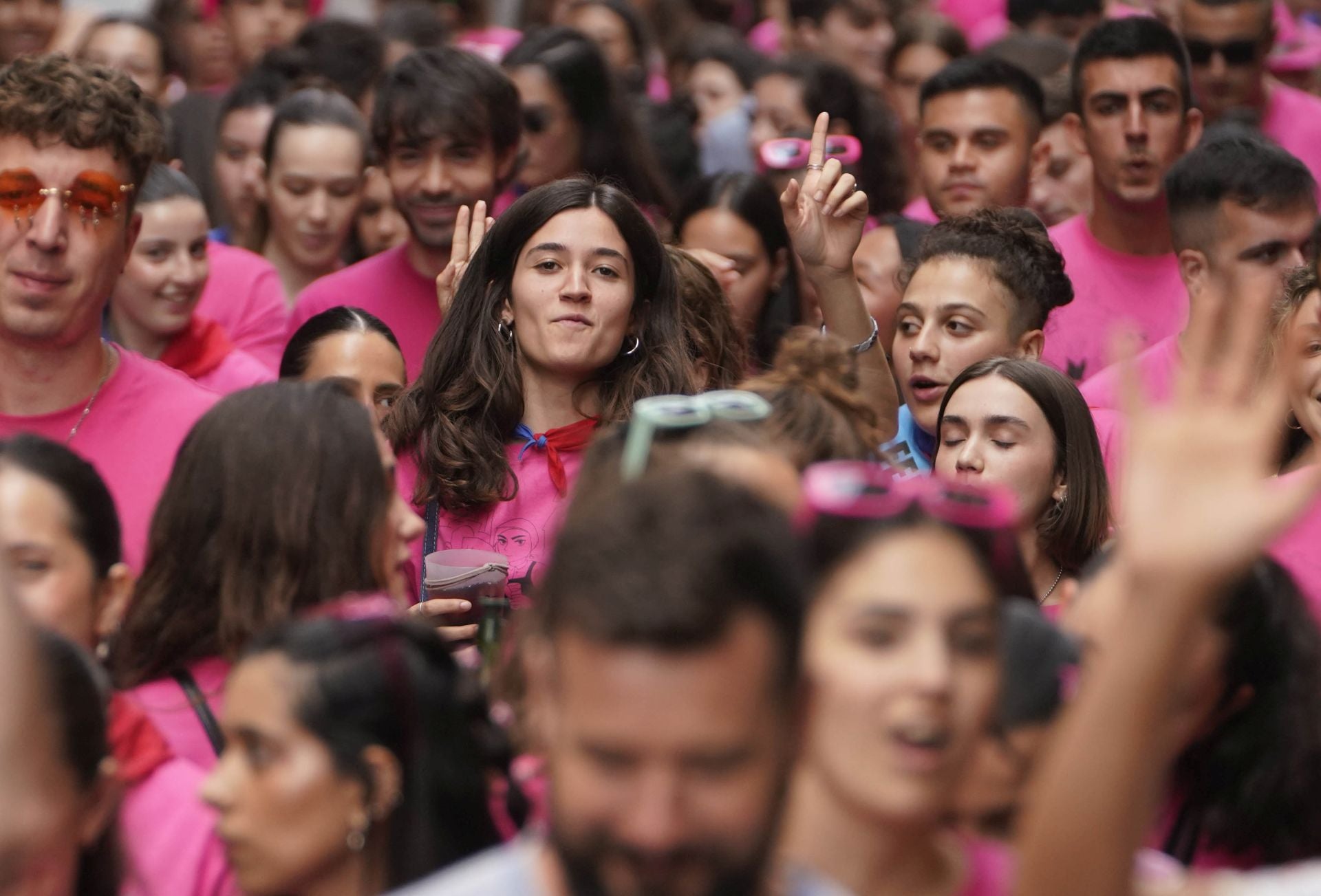 La kalejira de cuadrillas toma las calles de Errenteria