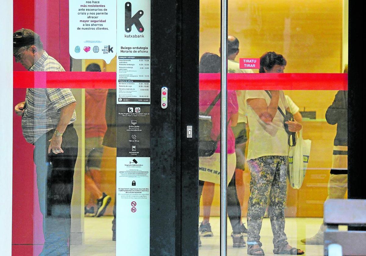 Oficina bancaria de Kutxbank de Eibar.