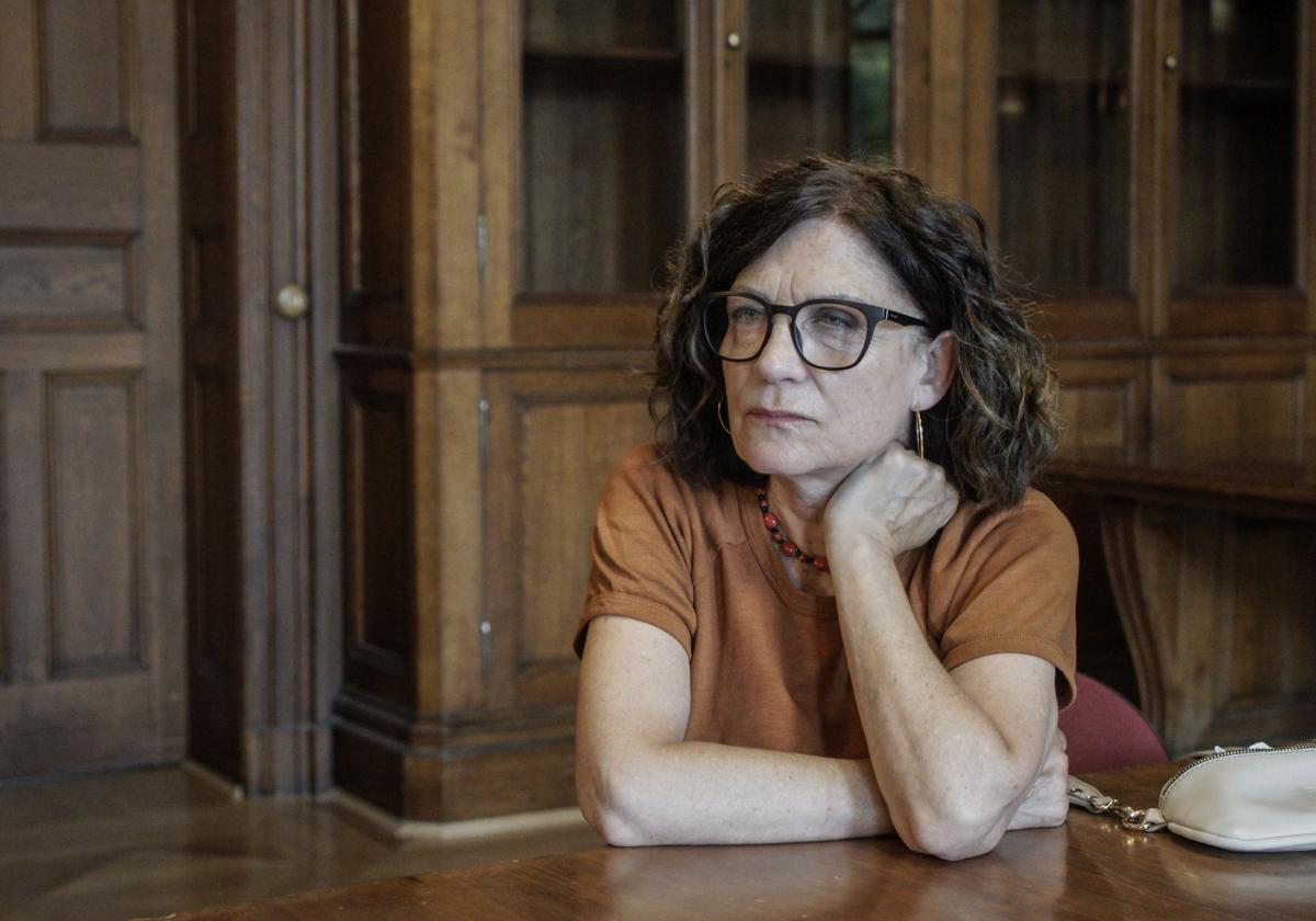 Ikazuriaga, asesora del Gobierno Vasco, en un momento de la conversación con este periódico, en uno de los salones del Palacio Miramar.