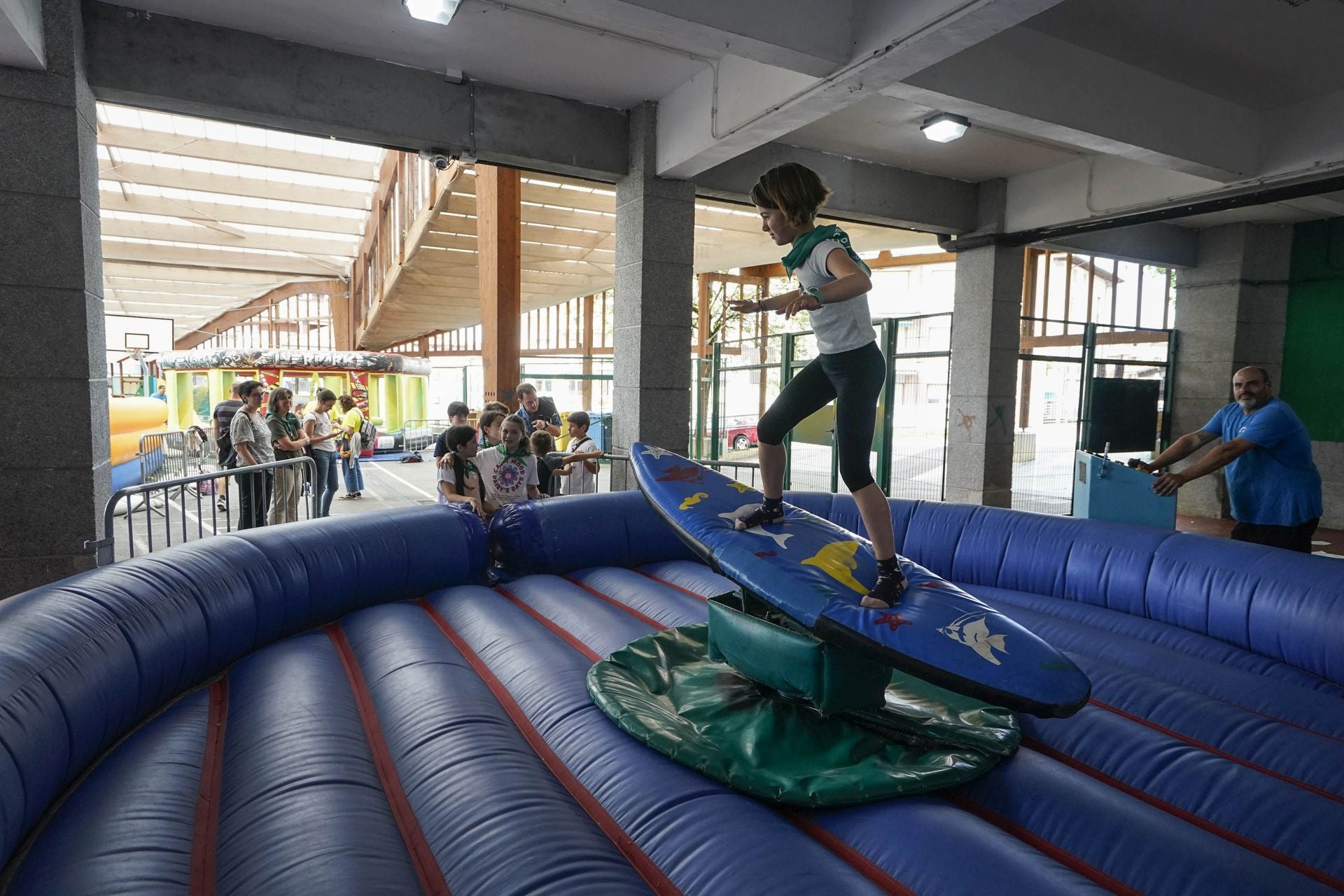 Comida joven y juegos recreativos en el segundo día de las Santio jaiak