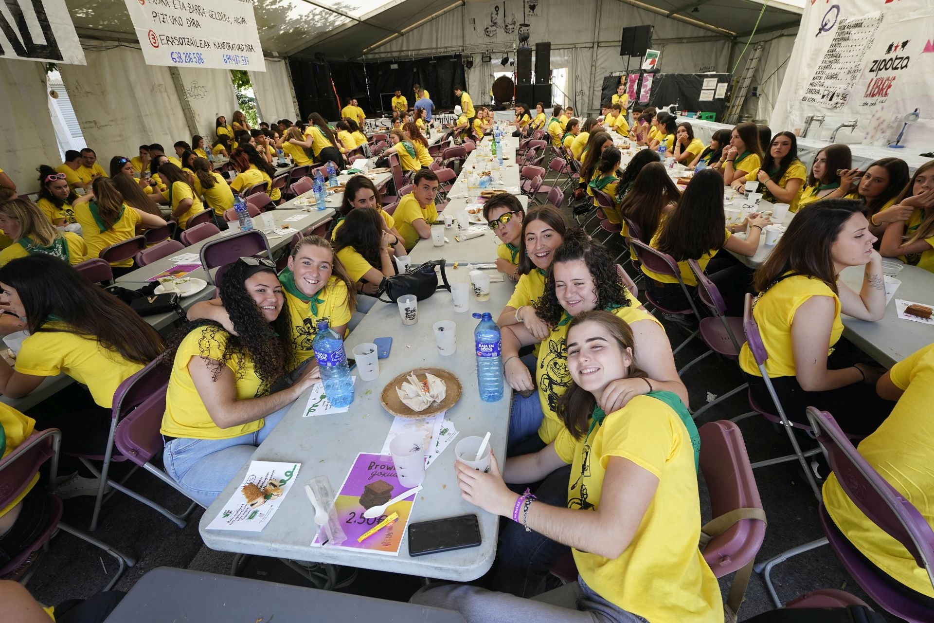 Comida joven y juegos recreativos en el segundo día de las Santio jaiak