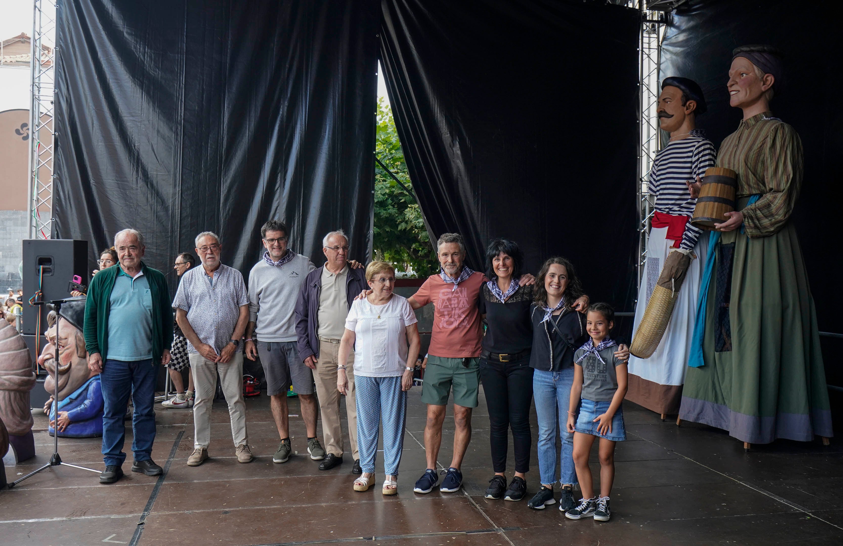 Villabona comienza las fiestas de Santiago con el txupinazo