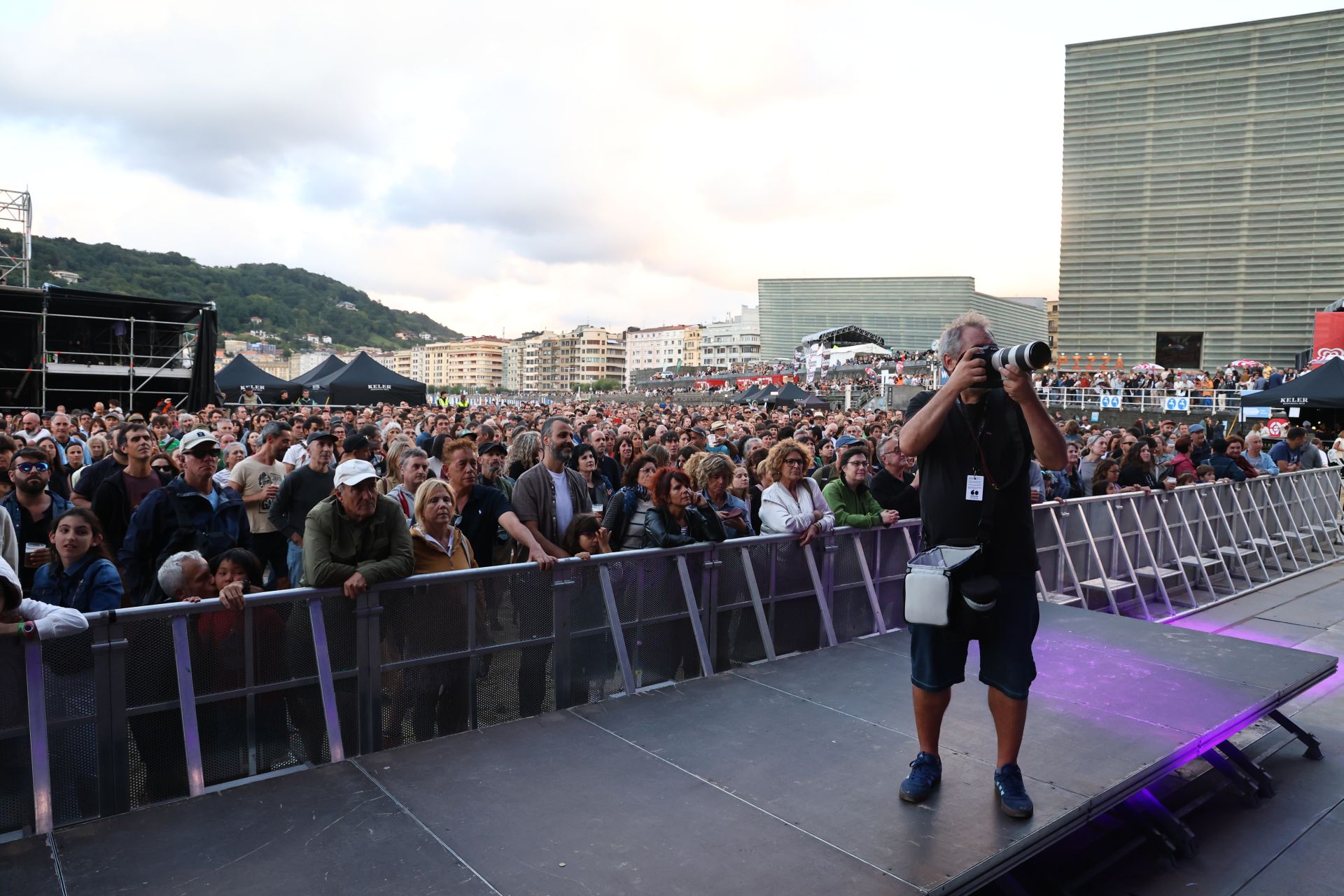 Concierto de Anari en la Zurriola