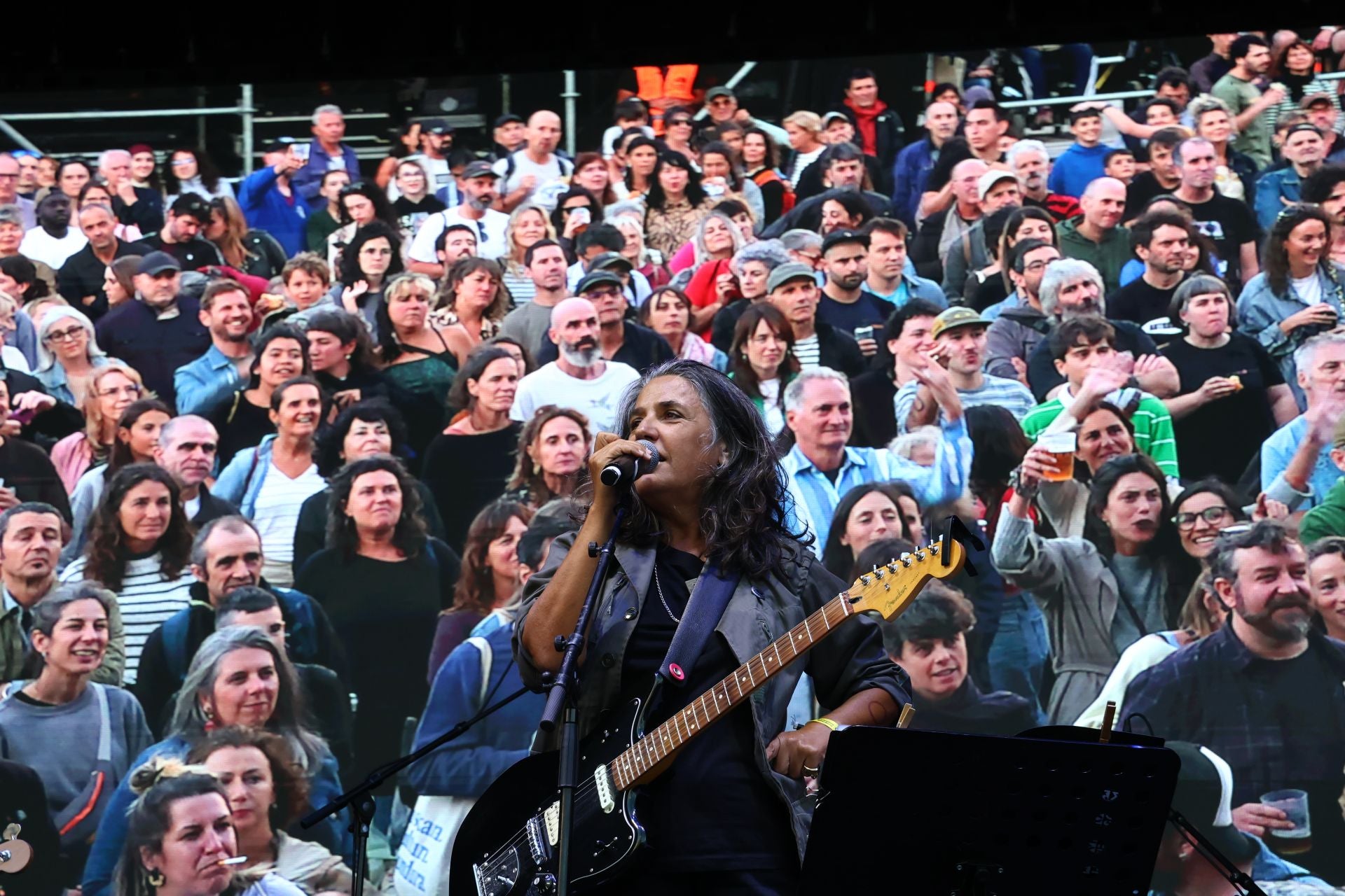 Concierto de Anari en la Zurriola