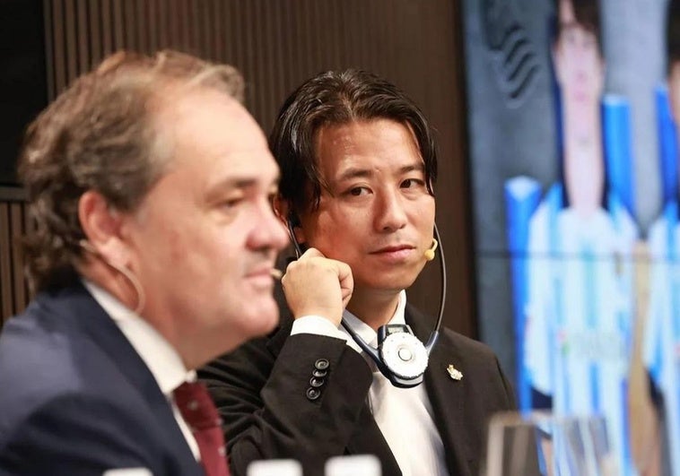 Jokin Aperribay y Keisuke Yasuda, CEO del grupo, durante la presentación del acuerdo de patrocinio en 2023.