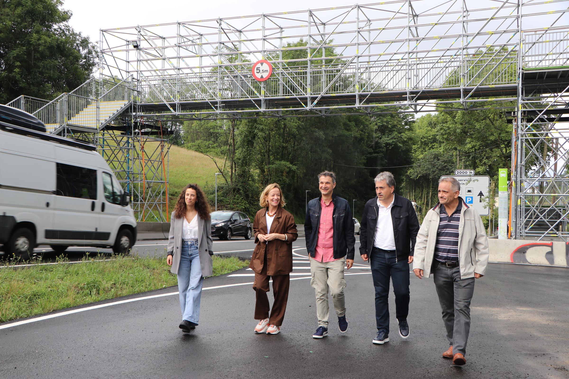 La diputada general de Gipuzkoa, Eider Mendoza, en la visita a Gaintxurizketa realizada este jueves.