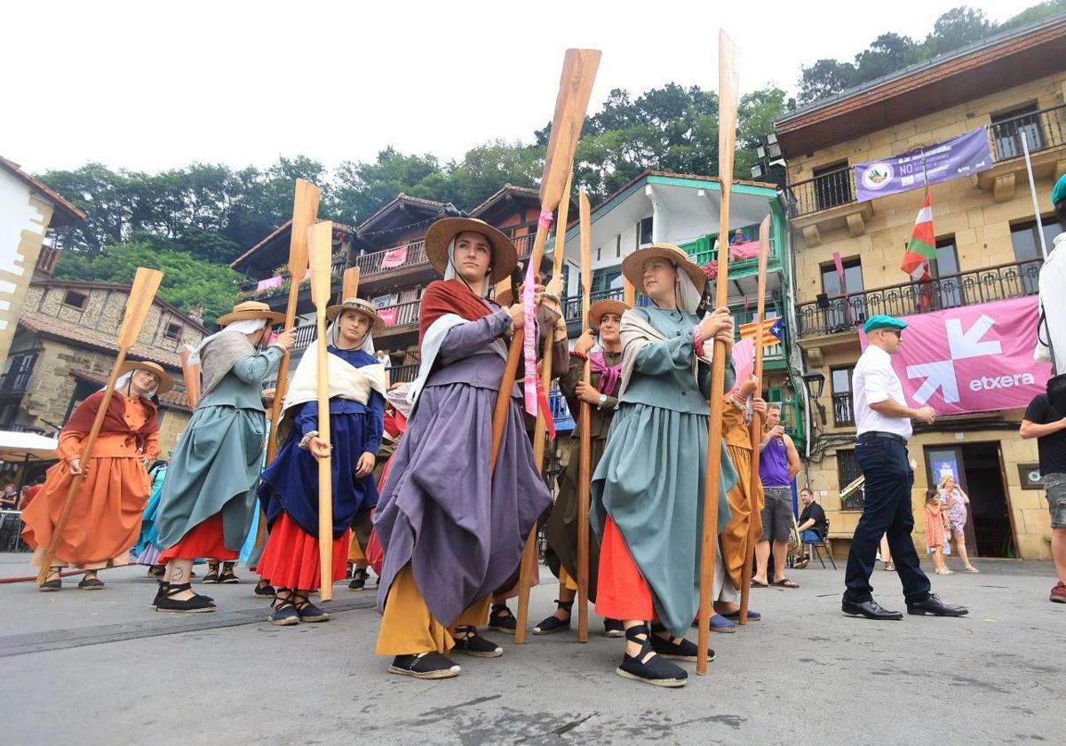 Desfile de las bateleras.