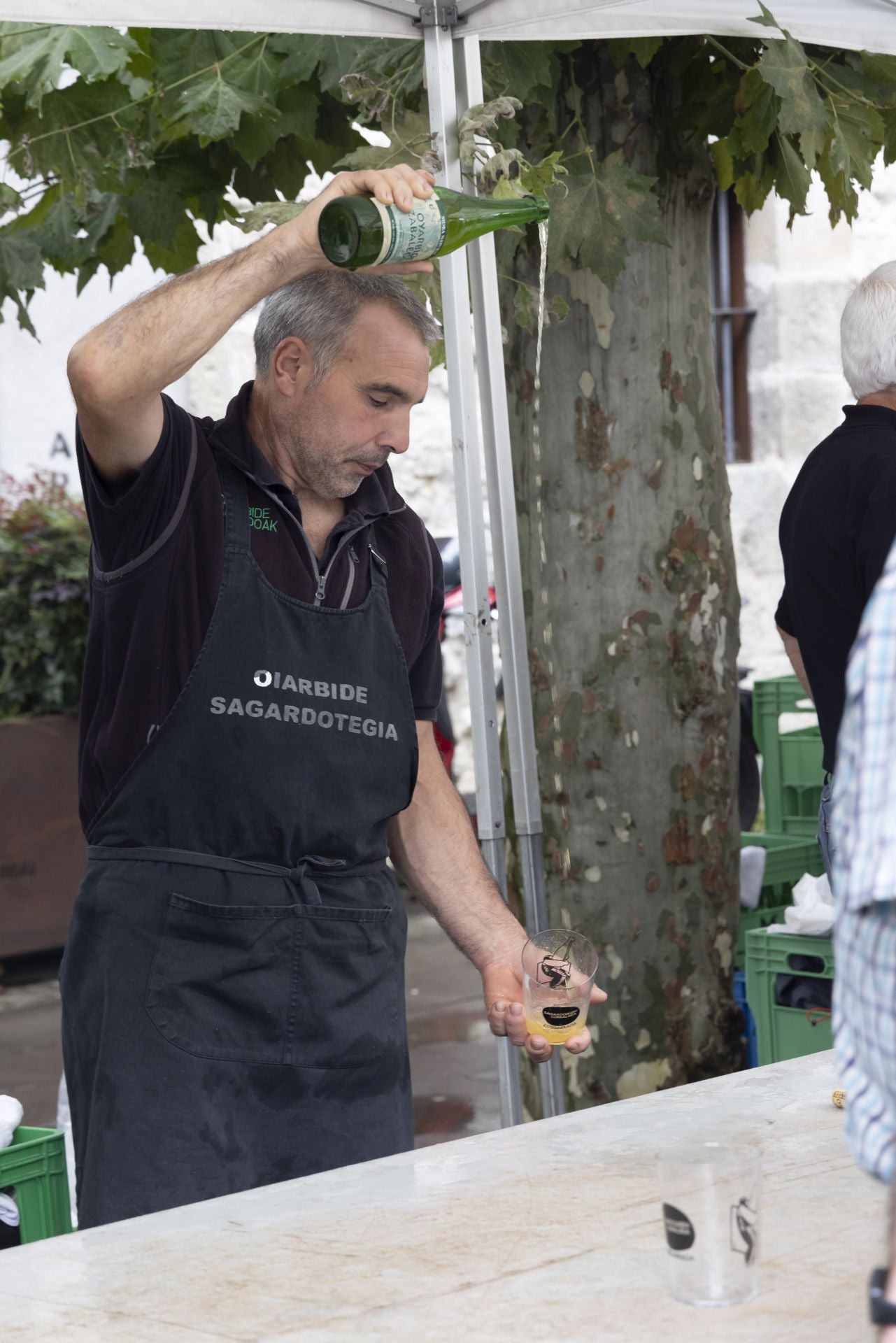 Ambiente festivo en Astigarraga por el día de Santa Ana