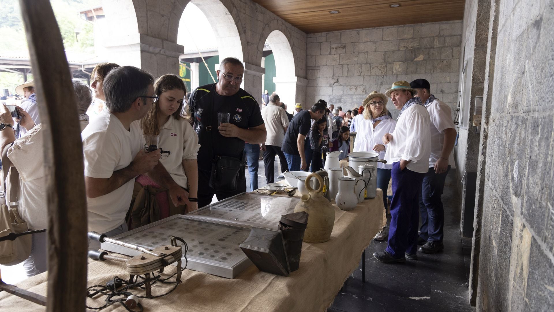 Ambiente festivo en Astigarraga por el día de Santa Ana