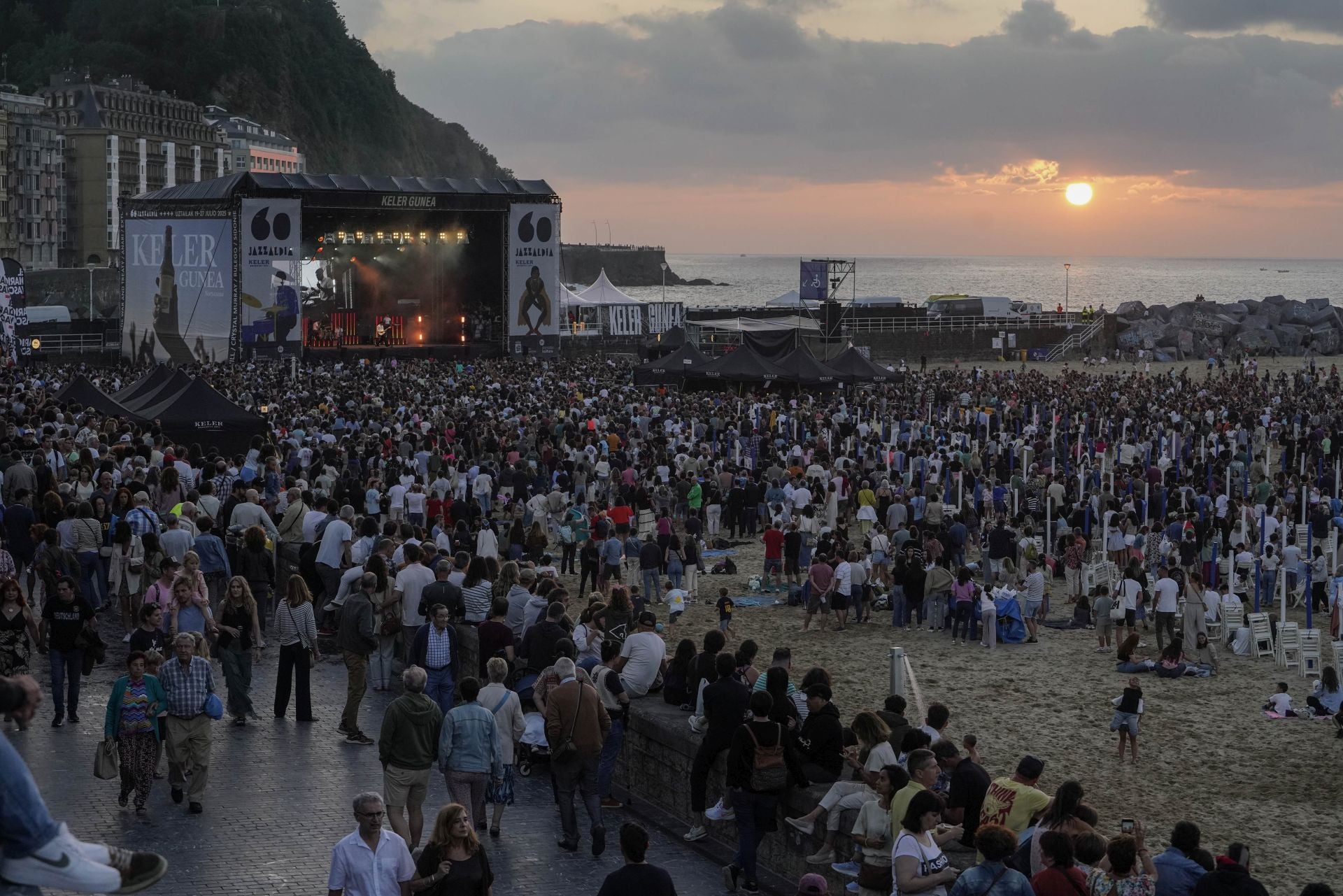 Bulego conquista la playa de la Zurriola