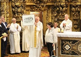 Kepa Susperregi en una de las despedidas que realizaron los feligreses antes de su marcha a Zarautz.