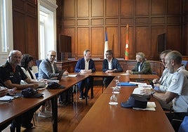Reunión esta mañana de la Comisión de Coordenación de Seguridad de Donostia.