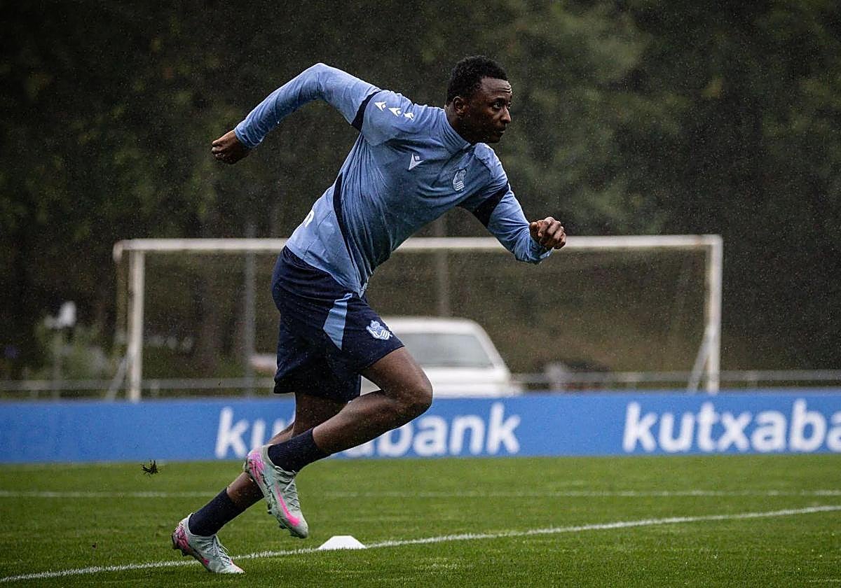 Sadiq, durante un entrenamiento este verano en Zubieta.
