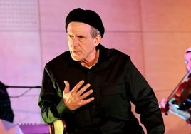Imagen de una de las escenas de la función, que combinará letra y música sobre el escenario de Zelai Arizti.