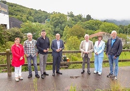 Representantes institucionales en la visita a las obras.