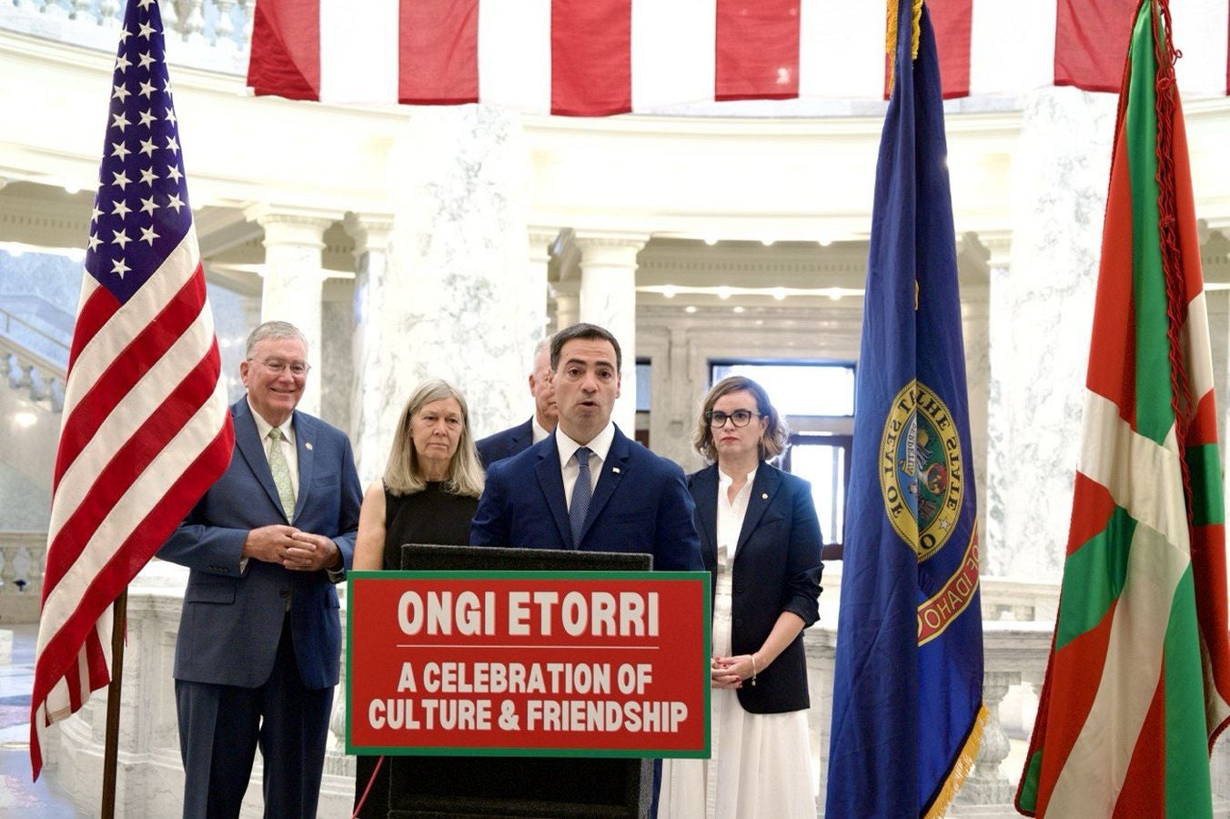 El lehendakari estrecha lazos en su visita a Idaho