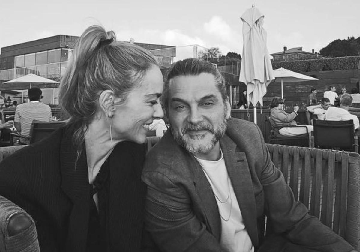 Kira Miró y Salva Reina en el restaurante Akelarre en San Sebastián.