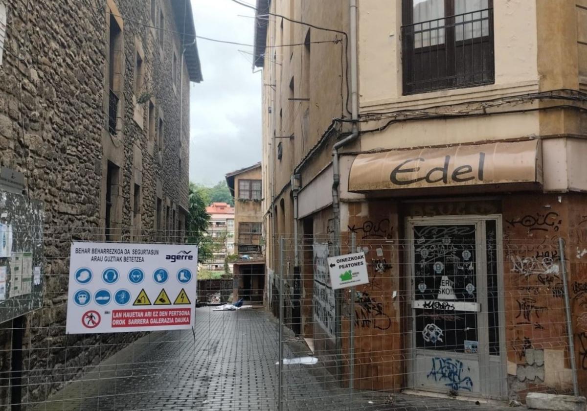 Se ha prohibido el acceso a los peatones a la zona de derribo.