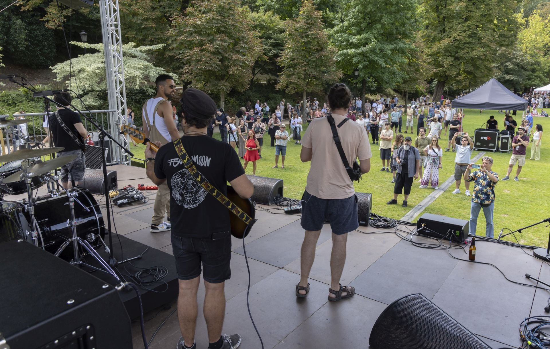 Música y ambientazo en Cristina Enea