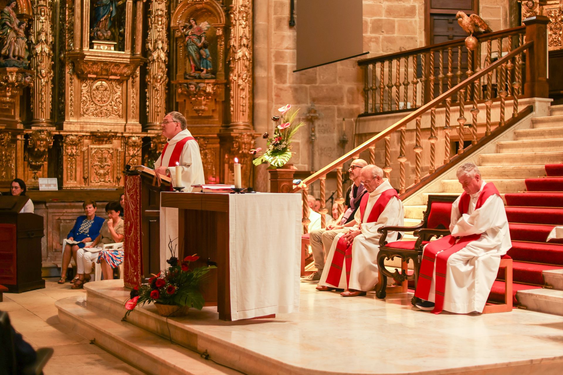 Danzas, cantos y atracciones acuáticas en el día de San Esteban