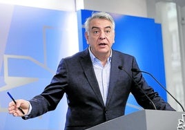 El presidente del PP vasco, Javier de Andrés, en una comparecencia reciente.