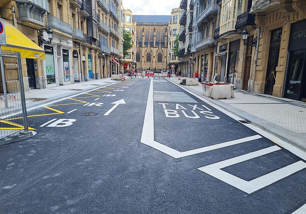 La calle San Bartolomé, a falta de los últimos remates antes de su reapertura