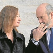 La 'guerra de los currículums' se extiende y siembra dudas sobre el presidente del Senado