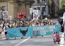 Manifestación antitaurina en Donostia.