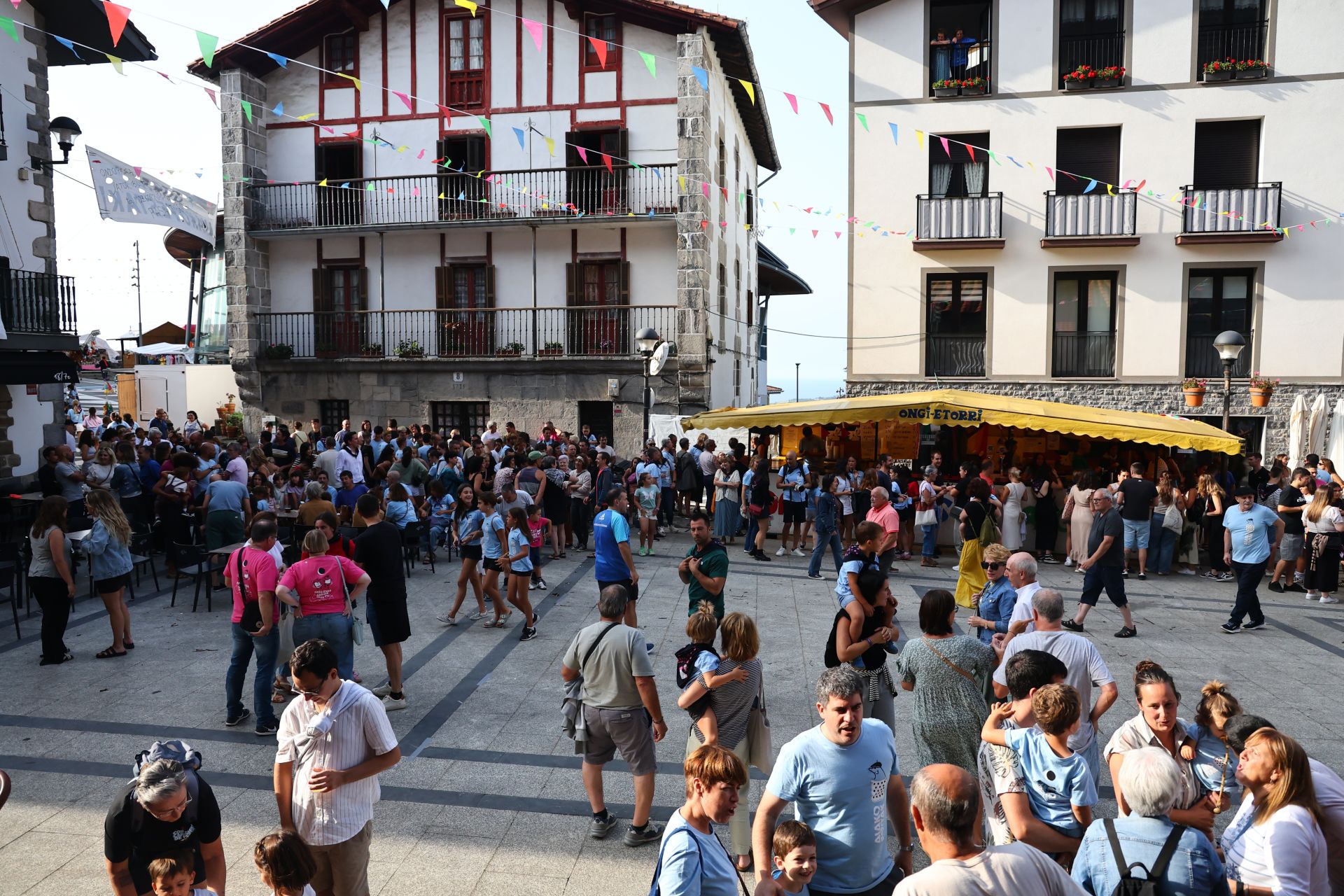 San Donato y San Lorenzo llegan a Aia