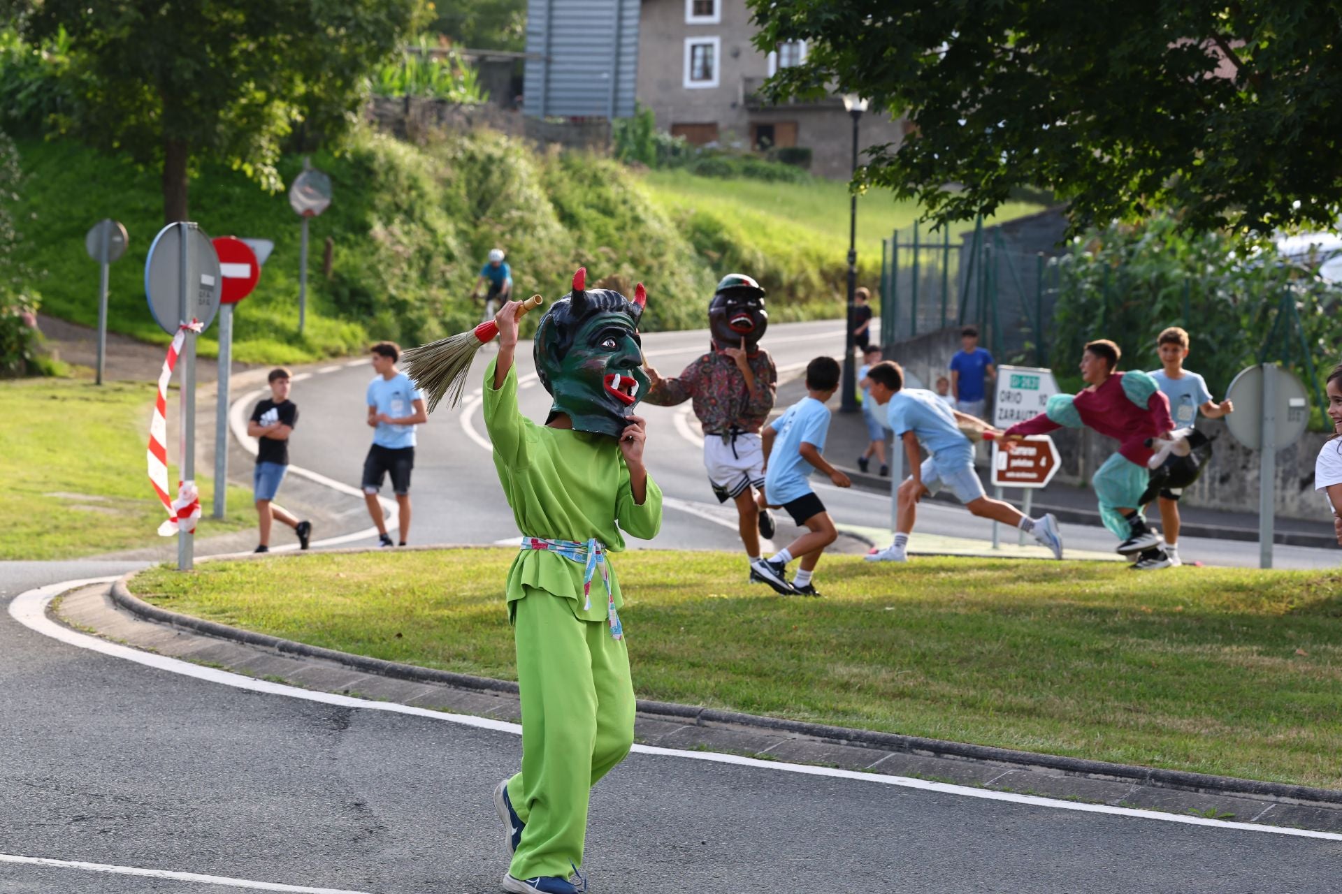 San Donato y San Lorenzo llegan a Aia