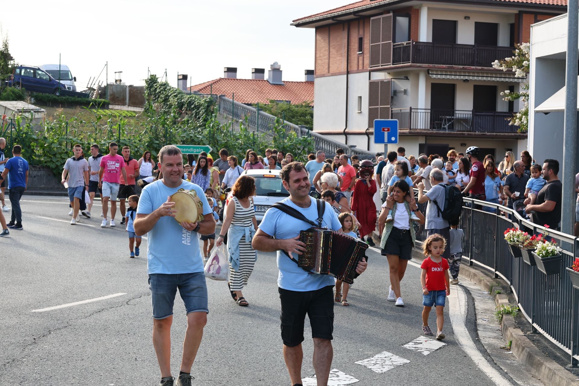 San Donato y San Lorenzo llegan a Aia