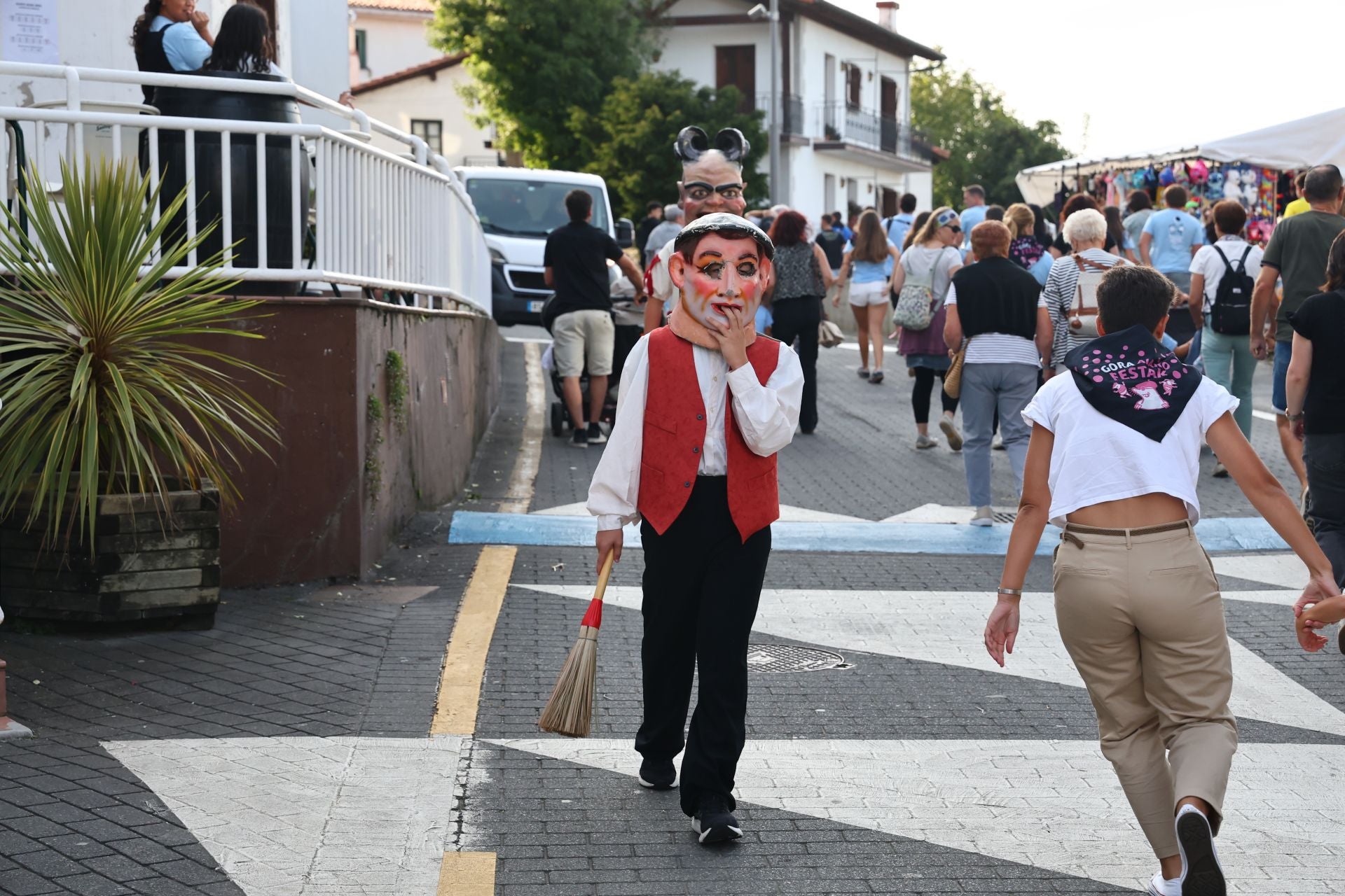 San Donato y San Lorenzo llegan a Aia