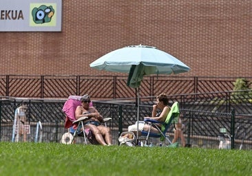 Un calor sofocante con picos de 40º en el interior