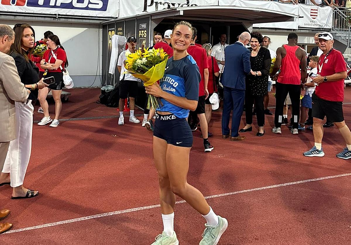 La donostiarra Irati Mitxelena celebra su victoria en Eslovaquia.