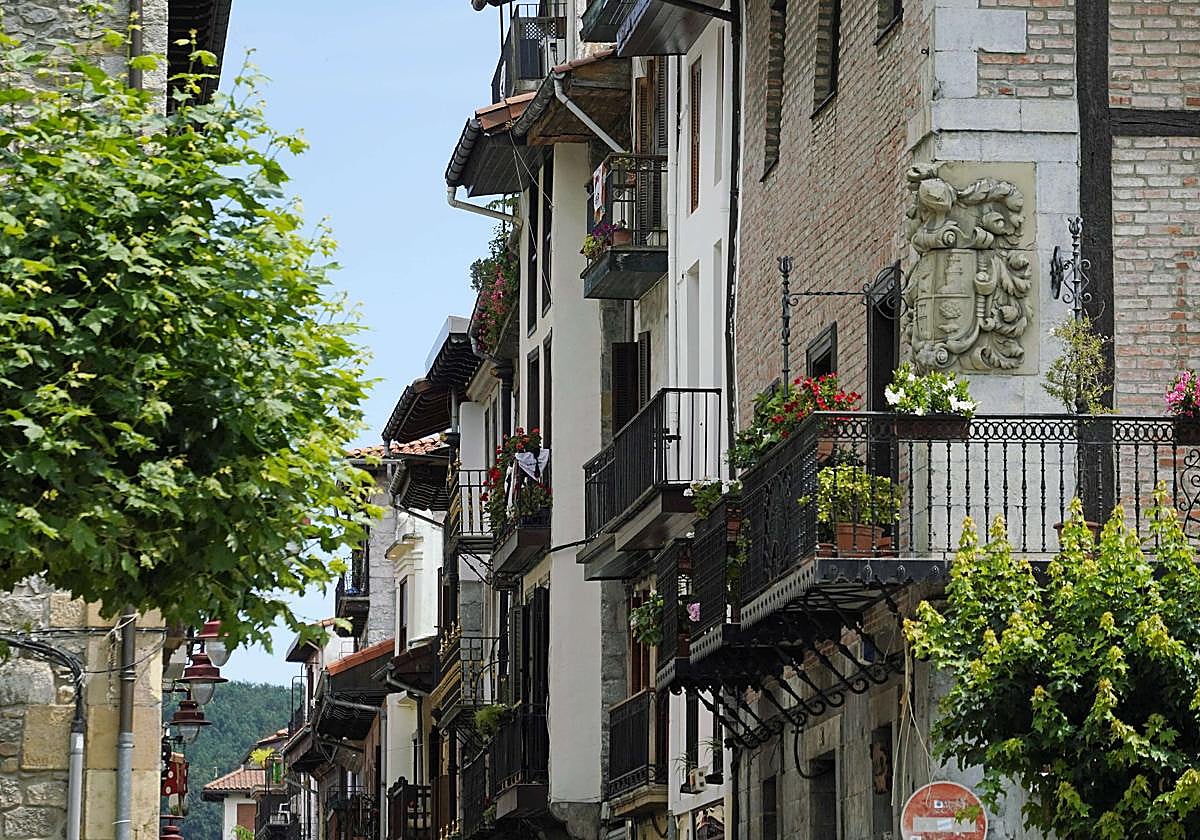 Viviendas en Hernani, localidad guipuzcoana que será declarada zona tensionada.