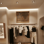 La firma de moda femenina que estrena tienda en el corazón de San Sebastián