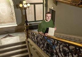 Mikel Urdangarin Irastorza, liburu aurkezpenean.