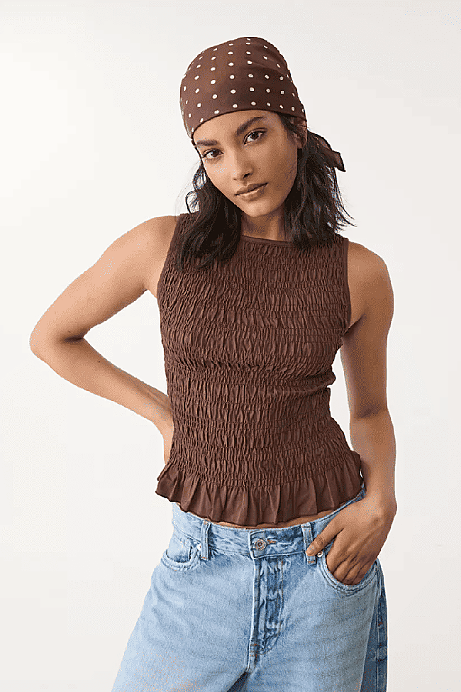 'Top' ceñido con volantes