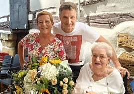 Mikela Eizagirrek 100 urte bete ditu