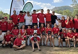 La nutrida representación de Santiagotarrak en el Campeonato de España de Aguas Bravas.